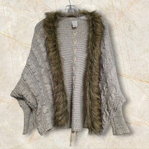 Northern Angel Knit Open Cardigan W/Dolman Sleeves And Faux Fur Trim Size Large